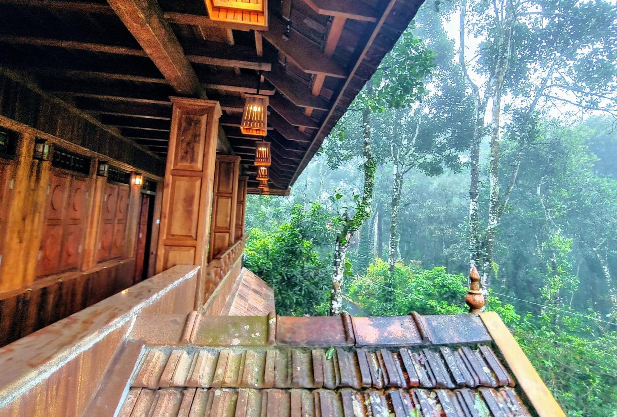 Kalpavanam Heritage Resort Thekkady Bilik gambar